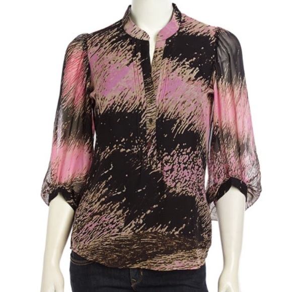 Diane Von Furstenberg Tops - Diane Von Furstenberg silk print blouse